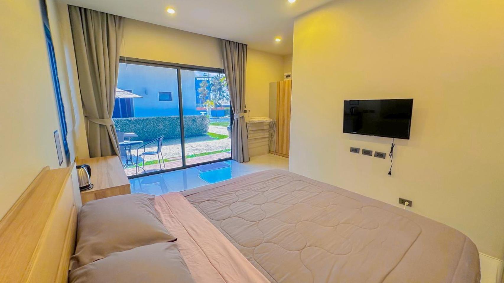 The Memories Hill Phuket Hotel Таланг Екстериор снимка