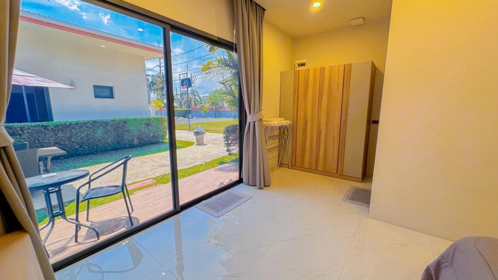 The Memories Hill Phuket Hotel Таланг Екстериор снимка